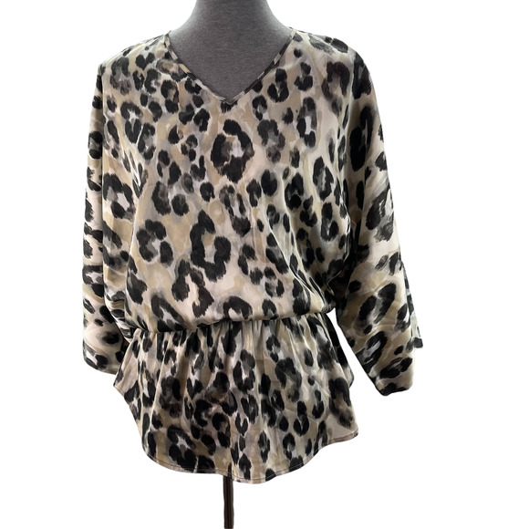 Chicos Satin Top Animal Print Drop Waist Tunic Oversized Chicos Size 0 - Picture 2 of 12